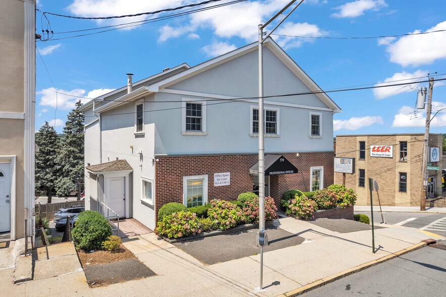 More Photos Of 570 Yonkers Ave, Yonkers Office For Lease
