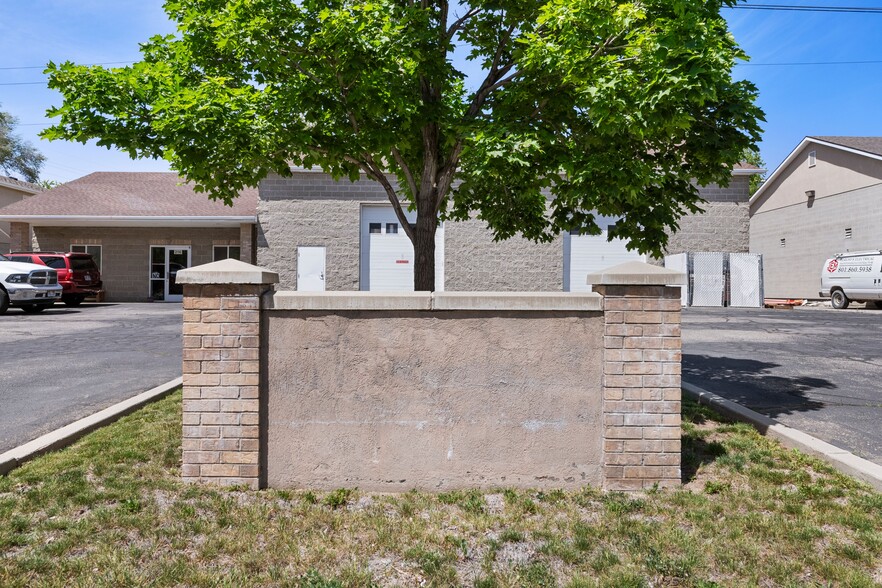 More Photos Of 216 W 4860 S, Salt Lake City Service For Sale