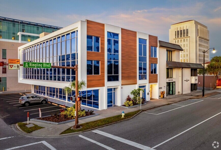 Primary Photo Of 2080 Ringling Blvd, Sarasota Office For Sale