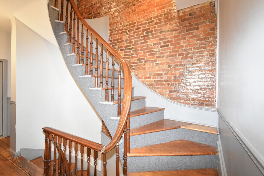 More Photos Of 181-187 Chestnut St, Springfield Apartments For Sale
