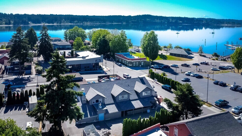 More Photos Of 3388 Byron St, Silverdale Freestanding For Sale