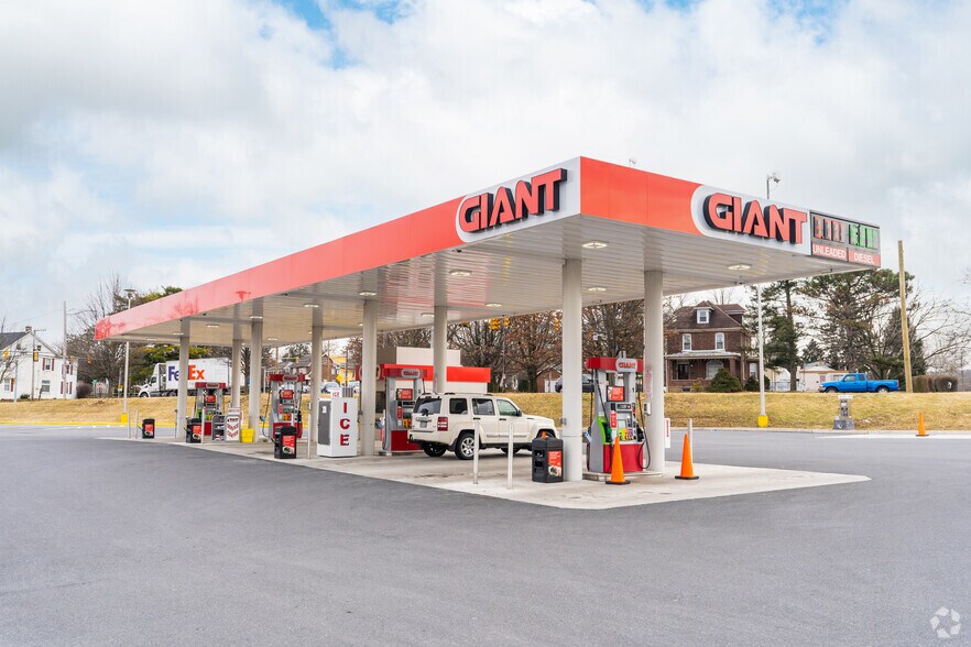 More Photos Of 1015 Club Ave, Bethlehem Unknown For Sale