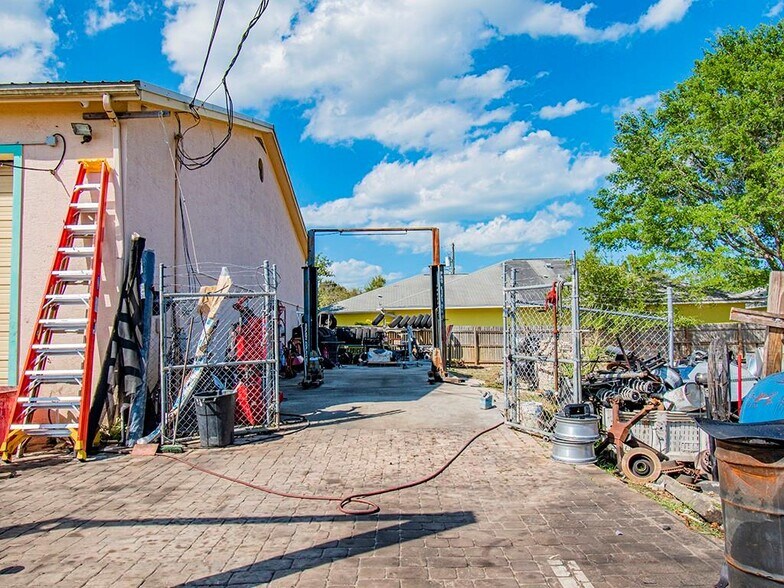 More Photos Of 5720 US Highway 1, Vero Beach Auto Repair For Sale