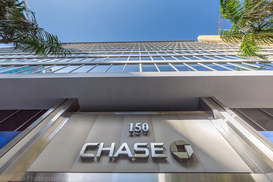 More Photos Of 150 SE 2nd Ave, Miami Office Residential For Sale