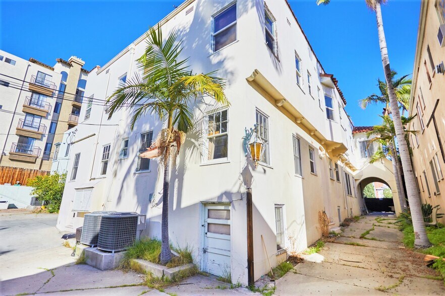 More Photos Of 1813-1817 Grace Ave, Los Angeles Apartments For Sale