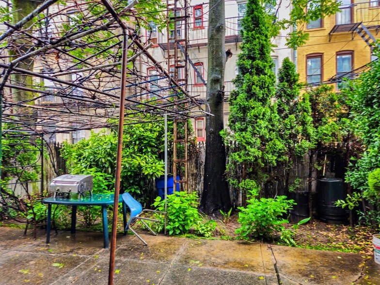 More Photos Of 1722 Putnam Ave, Ridgewood Multifamily For Sale