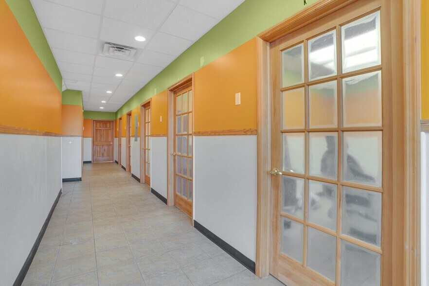 More Photos Of 5405 Bergenline Ave, West New York Storefront Retail Office For Lease