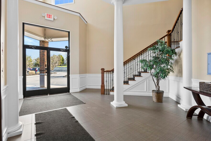 More Photos Of 399 Albany Shaker Rd, Loudonville Freestanding For Lease