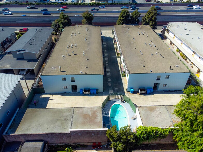 More Photos Of 106 N Bayshore Blvd, San Mateo Apartments For Sale
