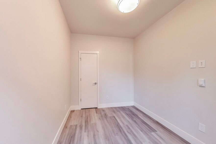 More Photos Of 811-815 Oak St, San Francisco Apartments For Sale