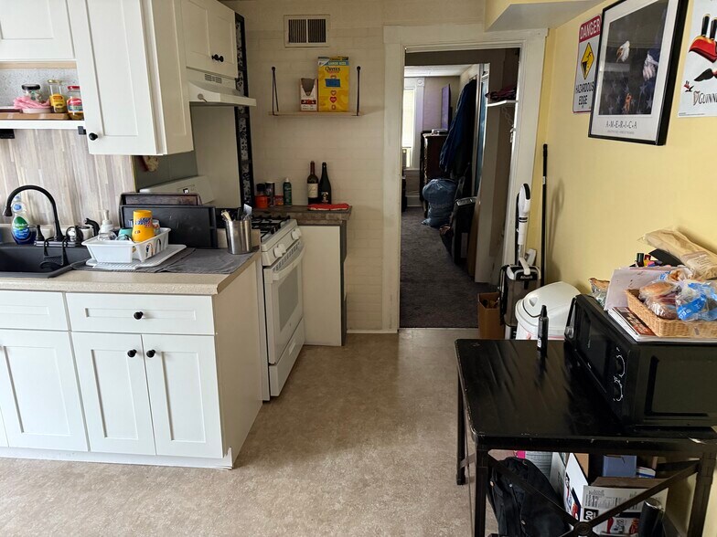 More Photos Of 34 Montvale Ave, Stoneham Apartments For Sale