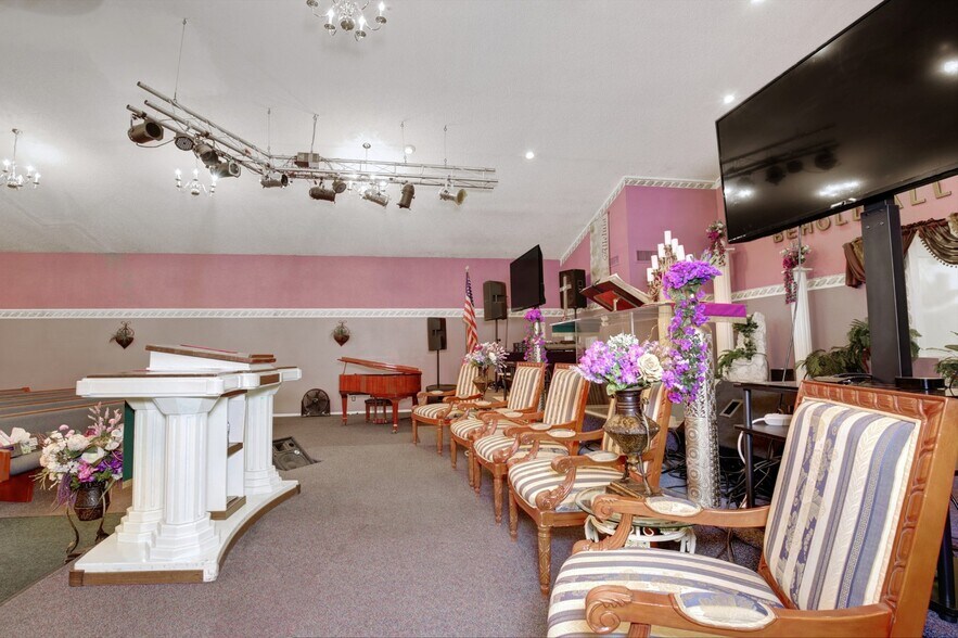More Photos Of 7848 S 27th Ave, Laveen Religious Facility For Sale
