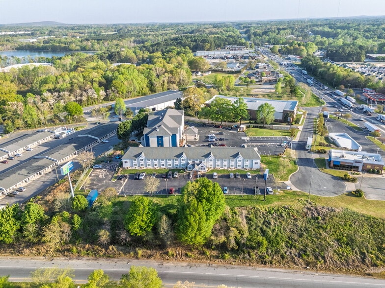 More Photos Of 1901 Broadcast St, Gastonia Hotel For Sale