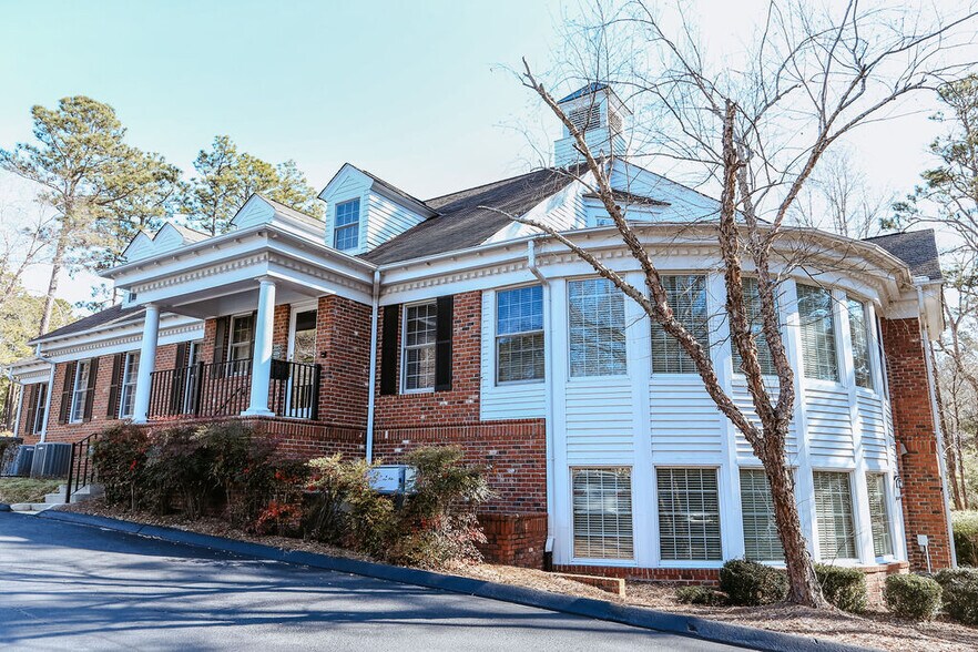 More Photos Of 120 Applecross Rd, Pinehurst Office For Lease