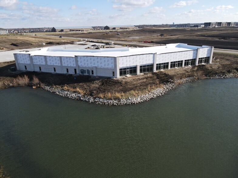 More Photos Of 1105 SE Pleasant View Dr, Waukee General Retail For Lease