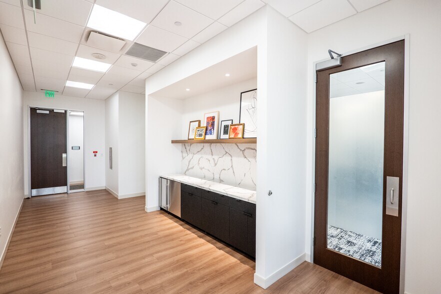 More Photos Of 5465 Legacy Dr, Plano Office For Lease