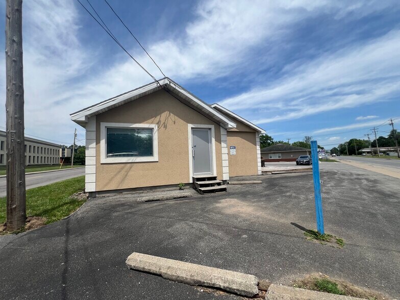 More Photos Of 1105 Floyd Ave, Rome Freestanding For Lease