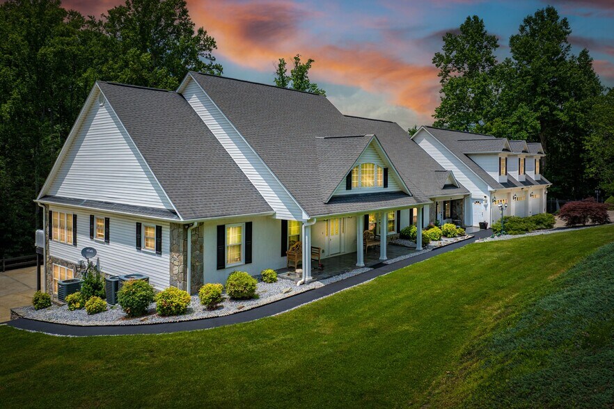 More Photos Of 200 Little Acres Dr, Marion Specialty For Sale