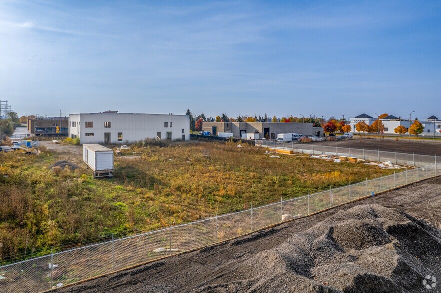 More Photos Of 10 Vice Regent Blvd, Toronto Land For Lease