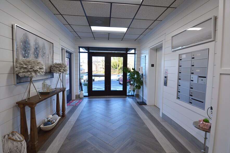 More Photos Of 1022 W 1st St, Winston-Salem Office For Lease