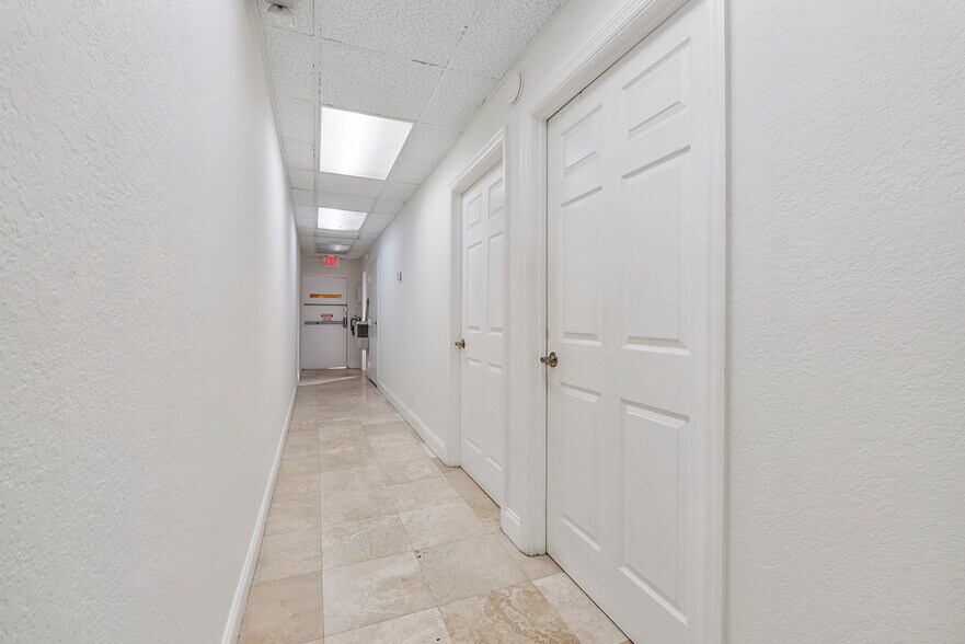 More Photos Of 1730 E Commercial Blvd, Fort Lauderdale Medical For Lease