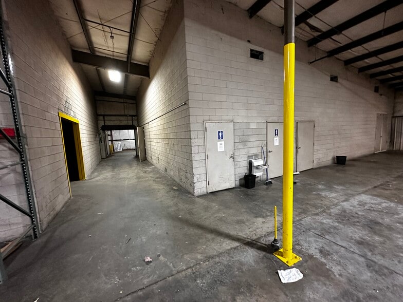 More Photos Of 2169 Centennial Dr, Gainesville Warehouse For Lease