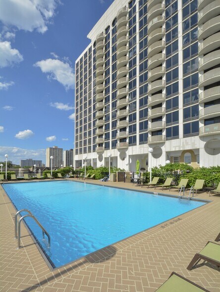 More Photos Of 4334 N Hazel St, Chicago Apartments For Lease