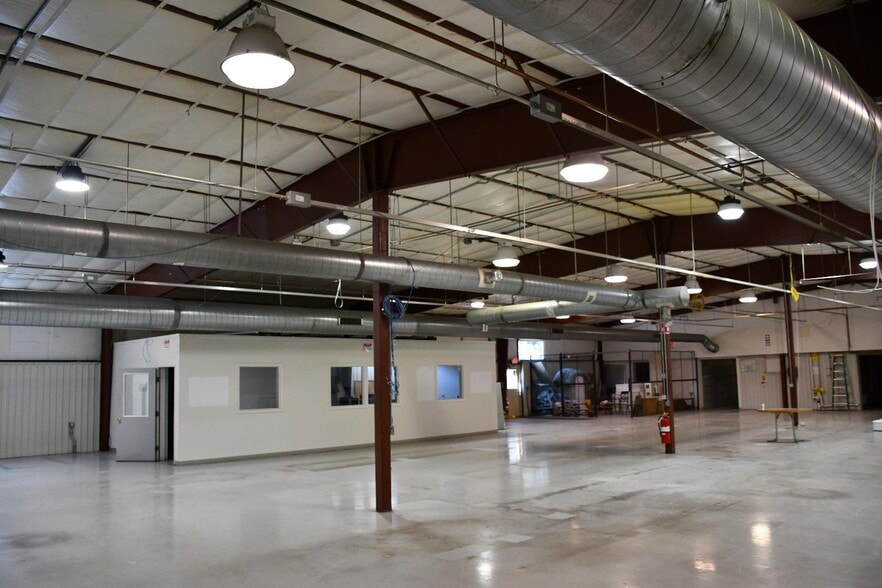 More Photos Of 107 Corona Ave, Groton Warehouse For Sale