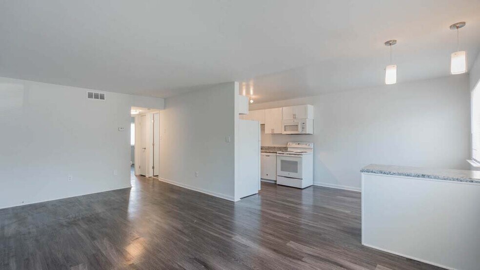 More Photos Of 11112 Mintwood Pl, Newport News Apartments For Sale