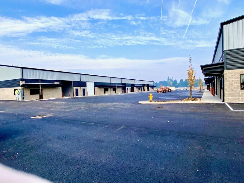 More Photos Of 11413 NE 126th St, Vancouver Unknown For Lease