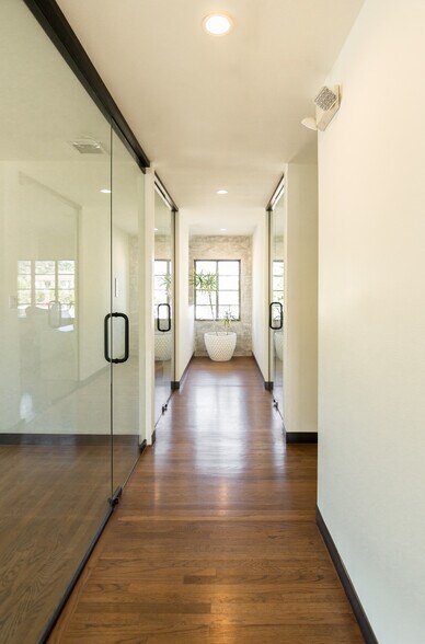 More Photos Of 440 E Route 66, Glendora Coworking Space