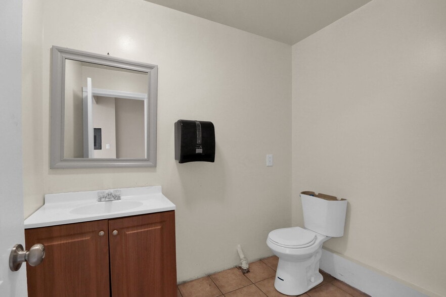 More Photos Of , Dayton General Retail For Sale