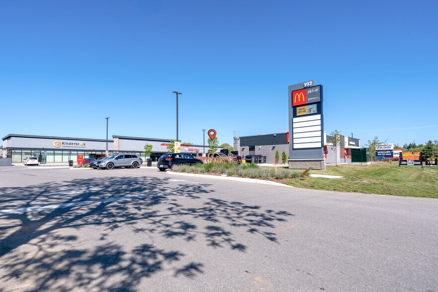 More Photos Of 197 Pinehurst Rd, Paris General Retail For Lease