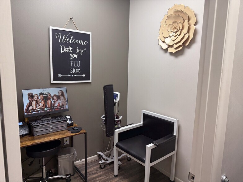 More Photos Of 3220 Buddy Owens Ave, McAllen Medical For Lease