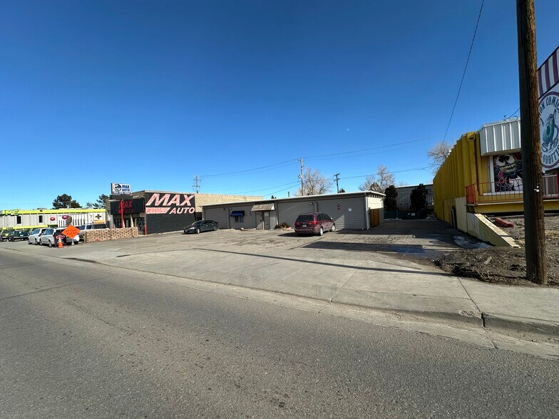 More Photos Of 3942 S Federal Blvd, Sheridan Freestanding For Lease