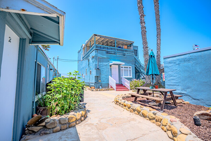 More Photos Of 997 Ocean Ln, Imperial Beach Multifamily For Sale