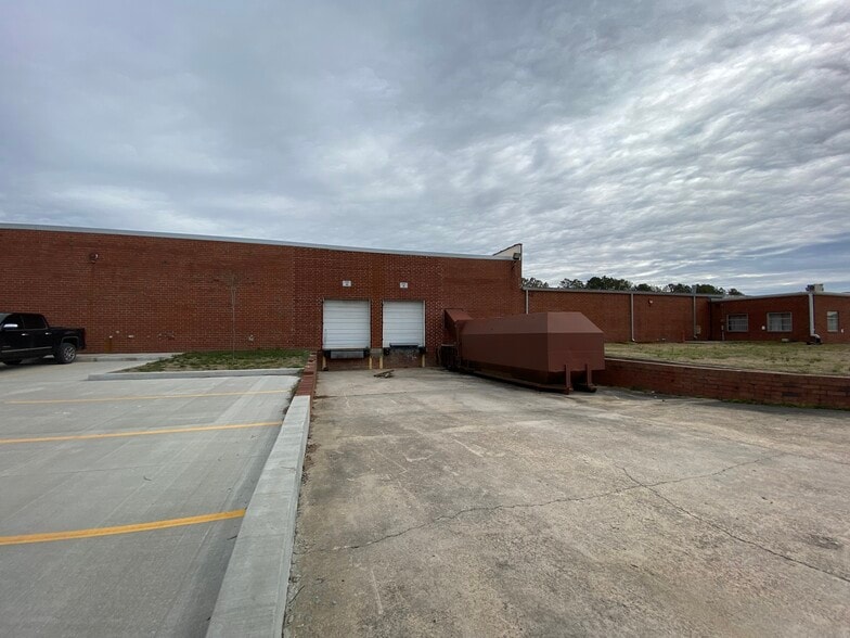 More Photos Of 599 Raleigh Rd, Henderson Warehouse For Lease