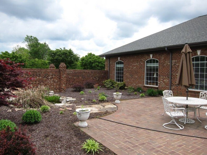 More Photos Of 7261 Burlington Rd, Whitsett Office For Sale