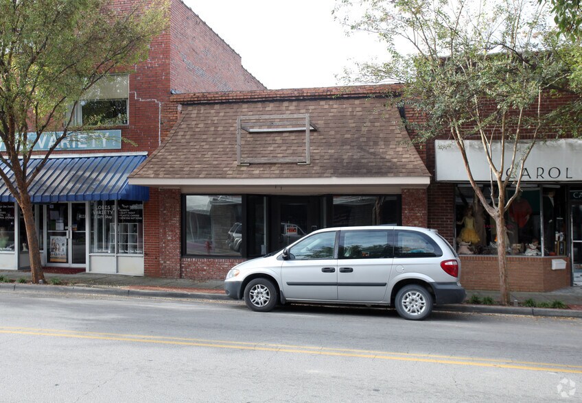 More Photos Of 4116 Main St, Loris Storefront For Lease