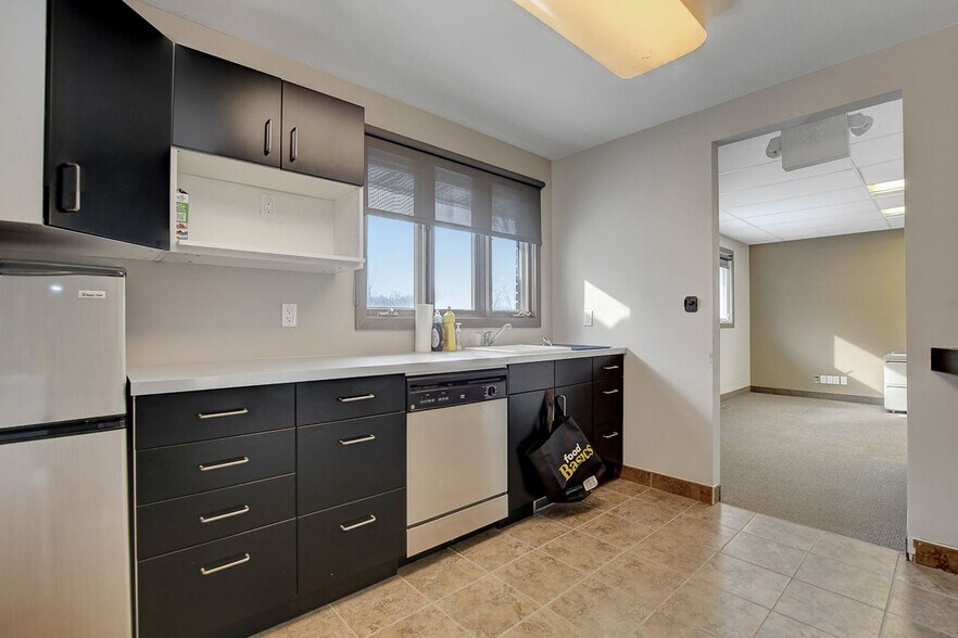 More Photos Of 2991 Carp Rd, Ottawa Office For Lease