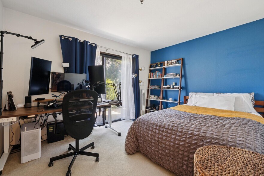 More Photos Of 459 Stow Ave, Oakland Apartments For Sale