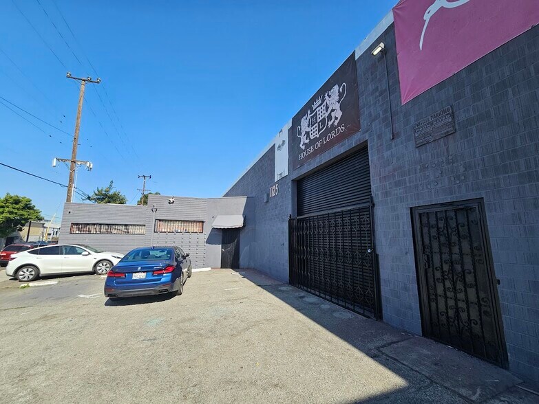 More Photos Of 1125 E 14th St, Los Angeles Warehouse For Sale