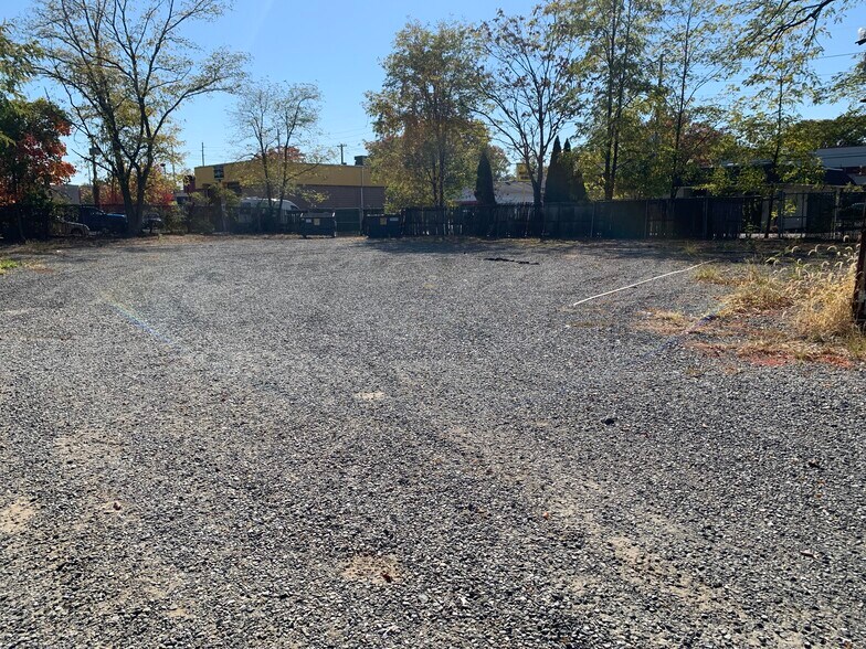 More Photos Of 1508 Front St, Scotch Plains General Retail For Sale