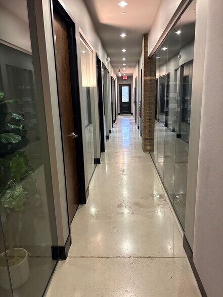 More Photos Of 12220 Birmingham Hwy, Alpharetta Office For Sale