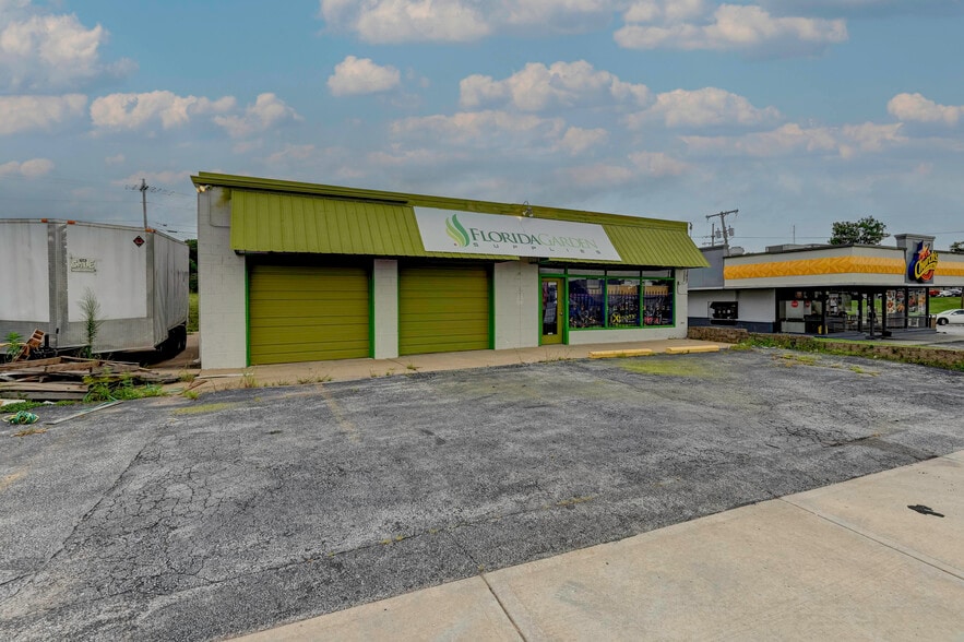 More Photos Of , Kansas City Unknown For Sale