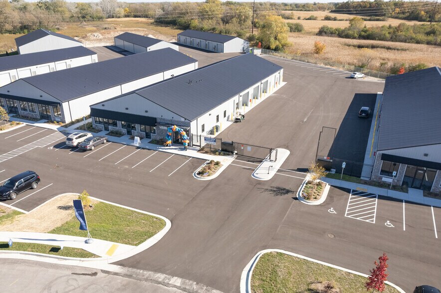 Primary Photo Of 9924 Monarch Dr dr, Franklin Flex For Lease