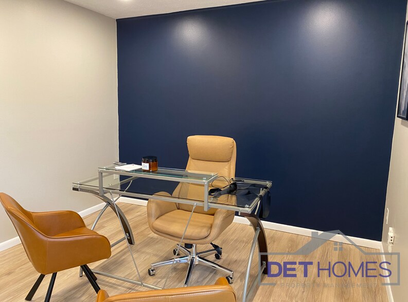 More Photos Of 17200 W 10 Mile Rd, Southfield Office For Lease