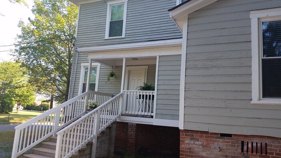 More Photos Of 302 Tom Hall St, Fort Mill Office For Lease