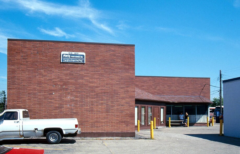 More Photos Of 1818-1820 W 16th St, Indianapolis Warehouse For Lease