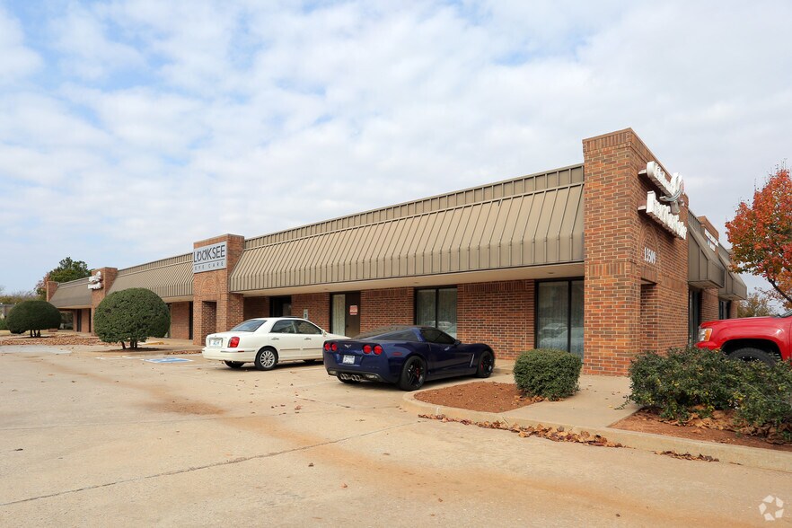 Primary Photo Of 13509 N Meridian Ave, Oklahoma City Medical For Sale